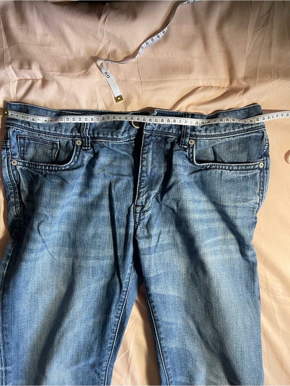 DKNY Men’s Williamsburg Skinny Jeans - Picture 3 of 5